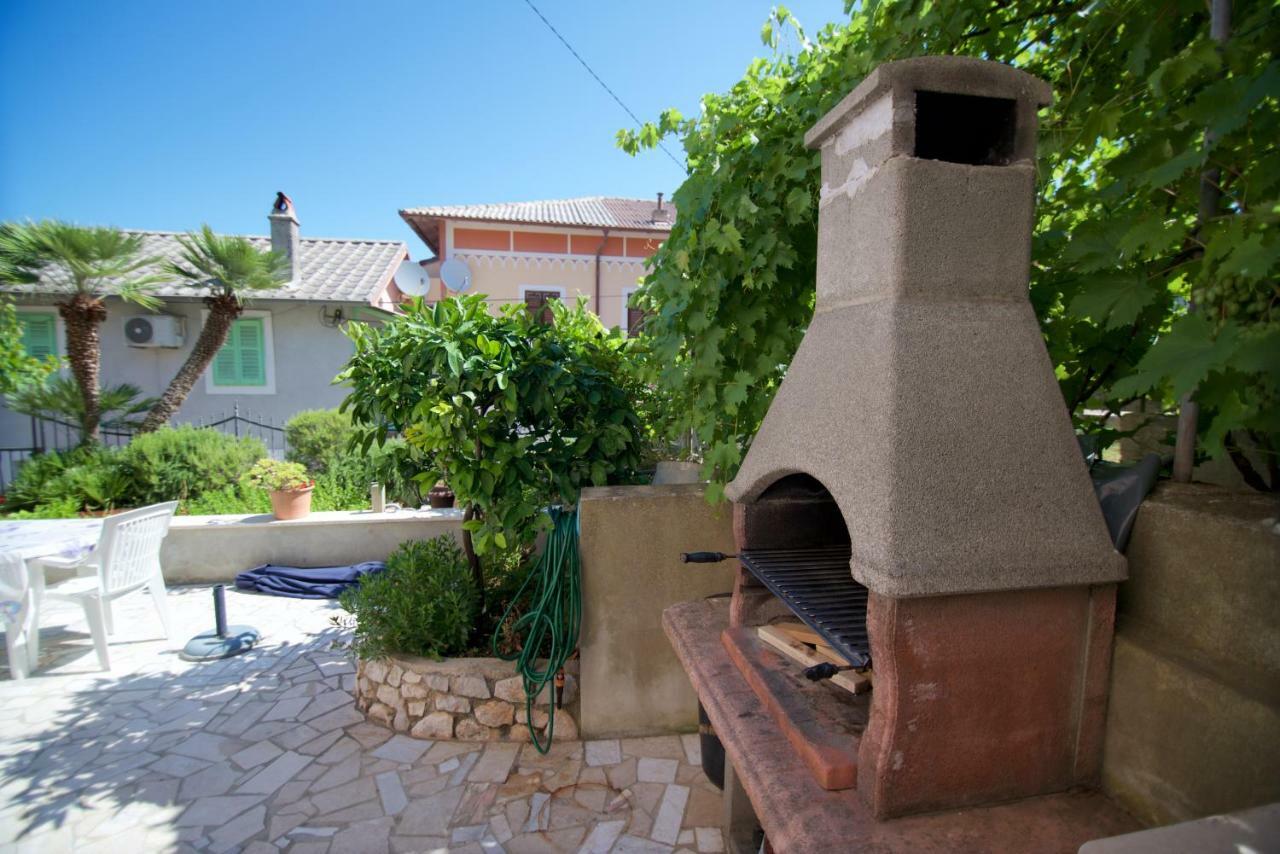 Apartmani Loreta Mali Lošinj Екстериор снимка