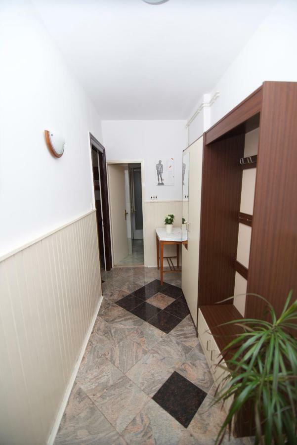 Apartmani Loreta Mali Lošinj Екстериор снимка